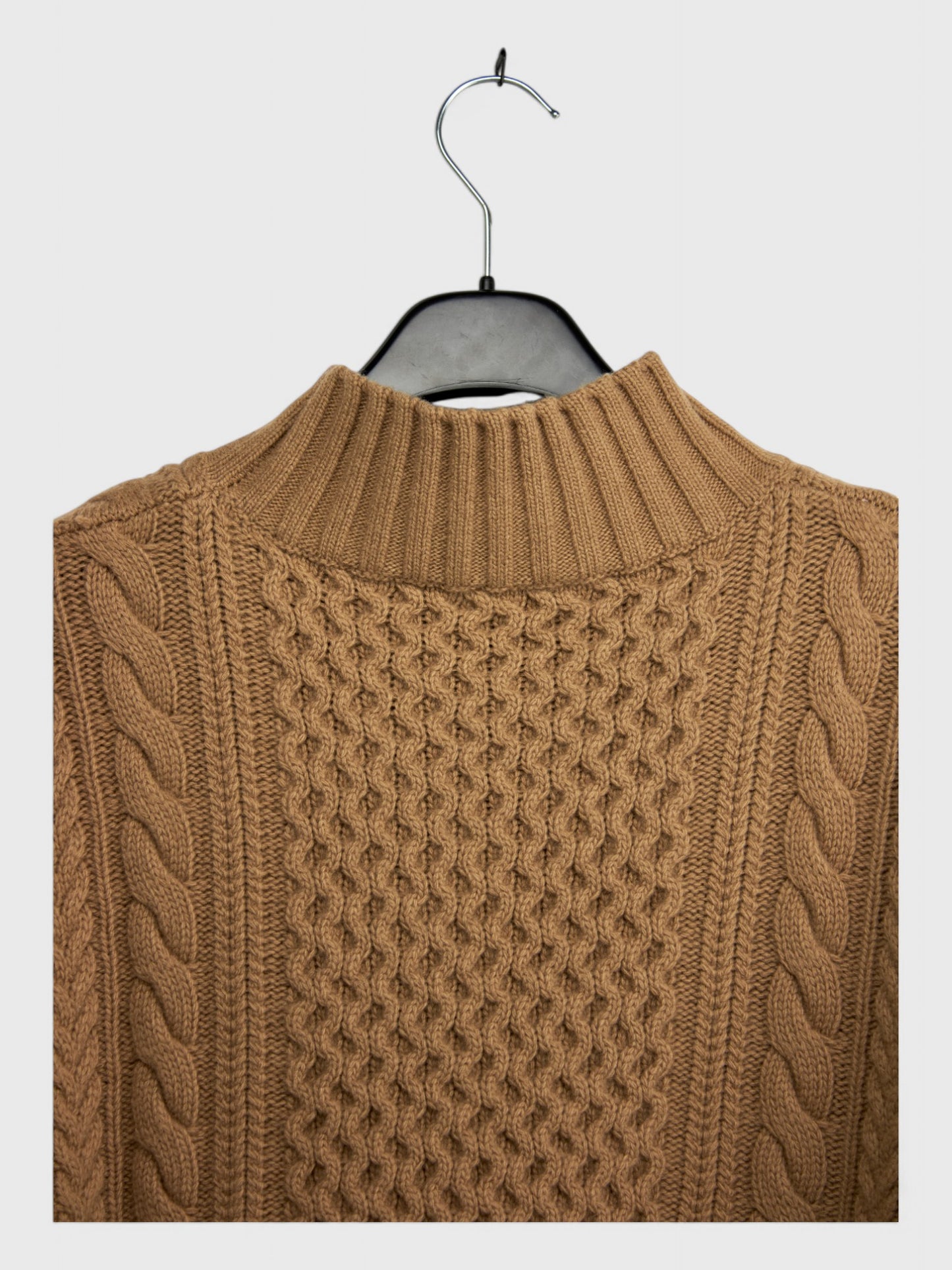 100% Wool Pullover Size L