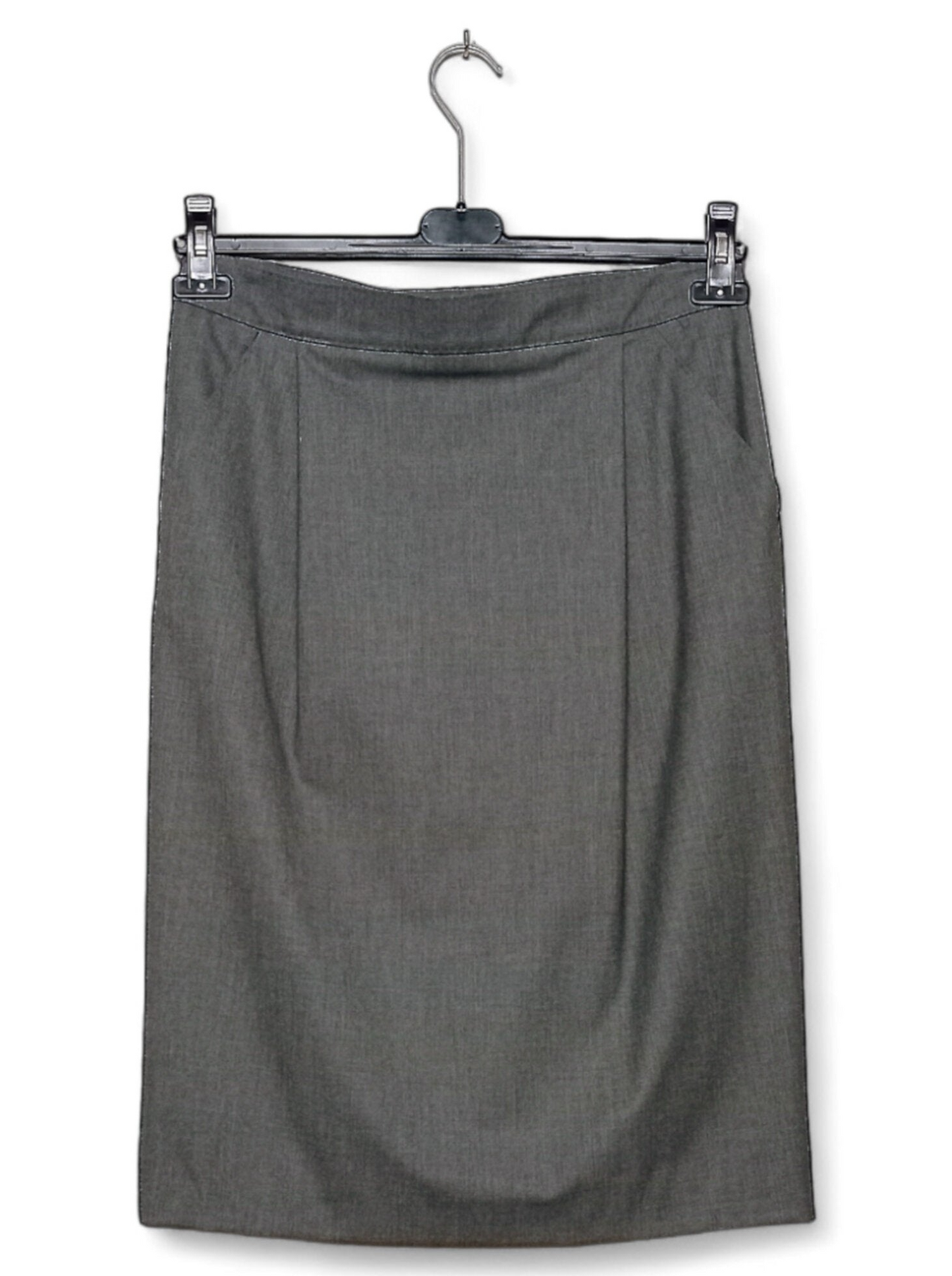 MaxMara Gray Wool Skirt - Size 46, 67cm Length