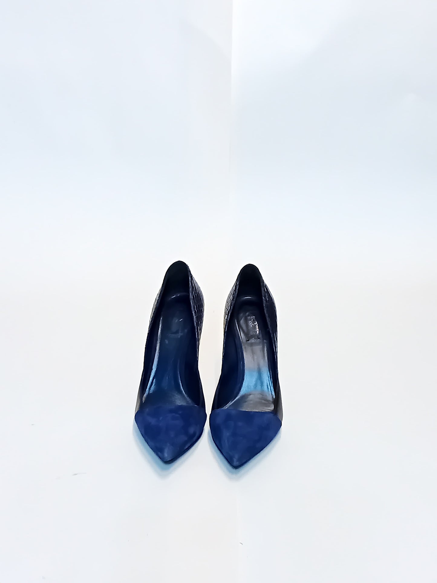 Max Mara texturált hegyes szivattyúk - Mérete 37,5 - 10,5 cm
